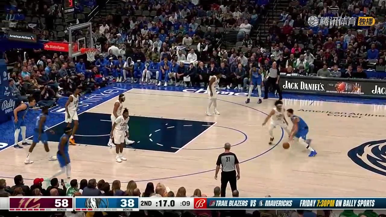 魔術(shù)師附體！東契奇神仙不看人背傳 畢竟周最佳助攻TOP10！