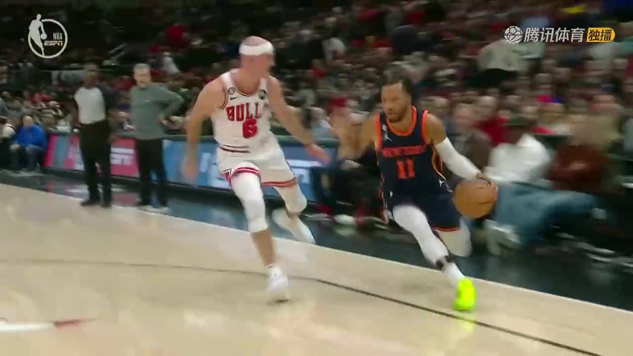 秀??！布倫森腳踝終結(jié)將卡魯索晃倒坐地！再三分殺死比賽（布倫森集錦）